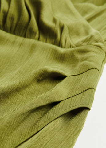 Светло-зеленое повседневный платье H&M однотонное