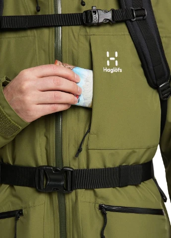 Оливкова куртка Haglofs