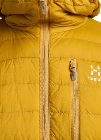 Коричнева куртка Haglofs