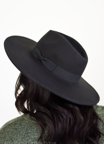 Шляпа Федора с широкими полями 9,5 см черная унисекс с бантом No Brand (272821446)