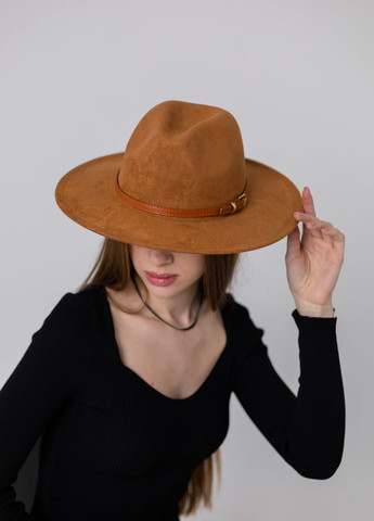 Шляпа Федора унисекс с широкими полями 8 см замшевая с ремешком бежевая No Brand (272821432)