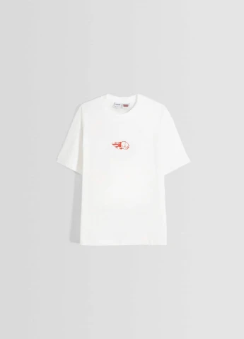 Белая футболка Bershka