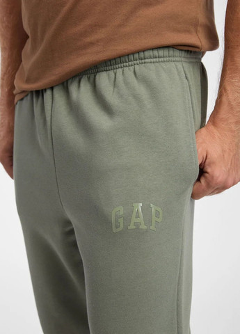 Зеленые спортивные демисезонные брюки Gap