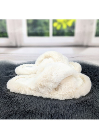 Белые тапочки женские меховые Lion