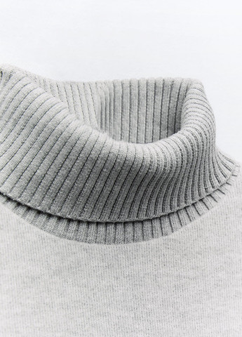 Світло-сірий літній светр Zara