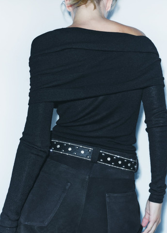 Чорний демісезонний светр Zara