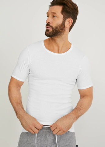 Белая комплект футболок (2шт) C&A
