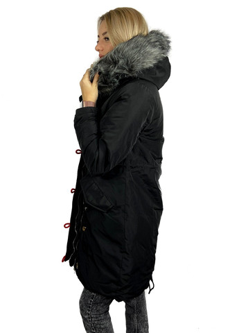Черная зимняя куртка Mtp