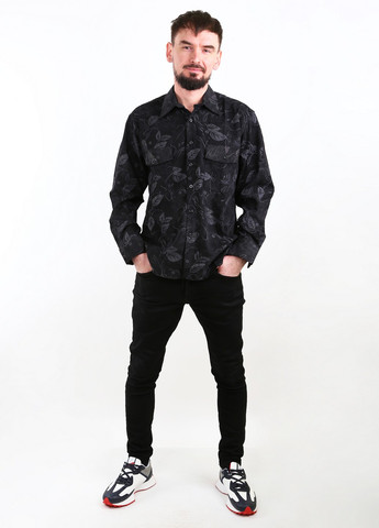 Черная кэжуал рубашка с абстрактным узором Mtp