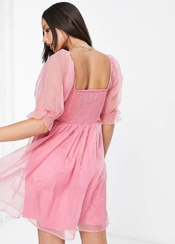 Розовое платье Asos