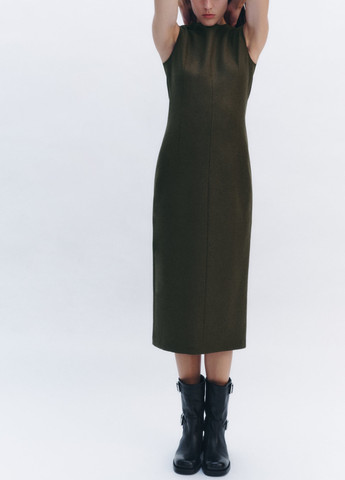 Оливковое (хаки) деловое платье Zara однотонное