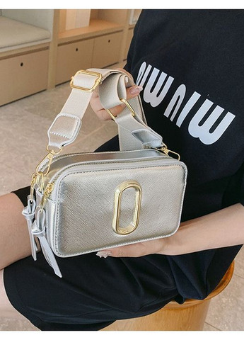 Жіноча сумка 1805 крос-боді сіра срібна No Brand (276457672)