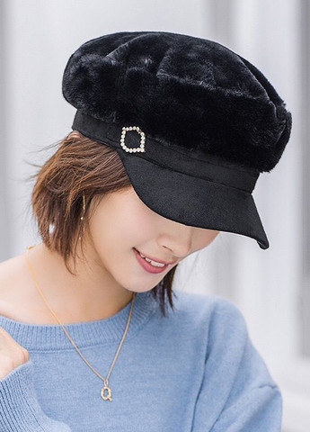 Жіноча кепка картуз плюшева з пряжкою та регулюванням розміру No Brand (276525629)