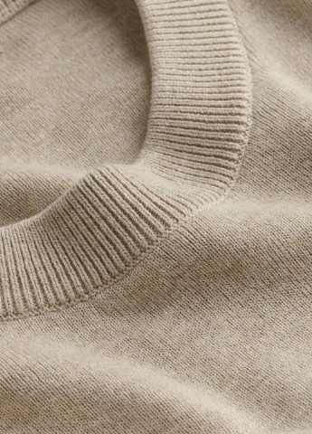 Бежевий демісезонний светр H&M