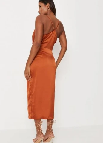 Коричневое платье Missguided