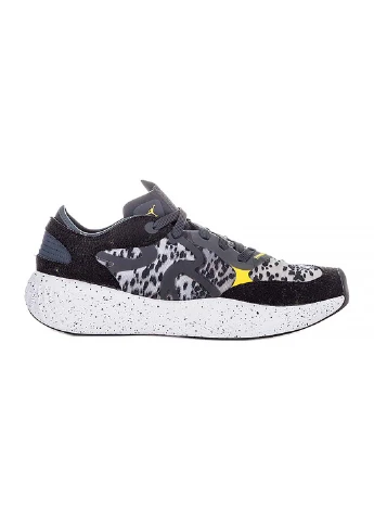 Цветные демисезонные кроссовки мужские delta 3 low Jordan