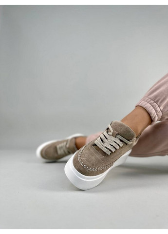 Бежеві замшеві жіночі кеди VZUTIK