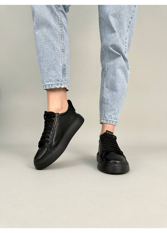 Чорні шкіряні жіночі кеди VZUTIK