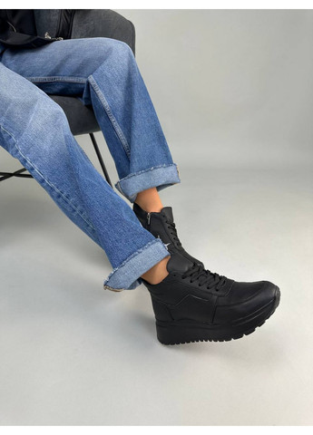 Чорні всесезонні шкіряні жіночі кросівки VZUTIK