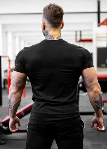 Черная мужская футболка Alpha