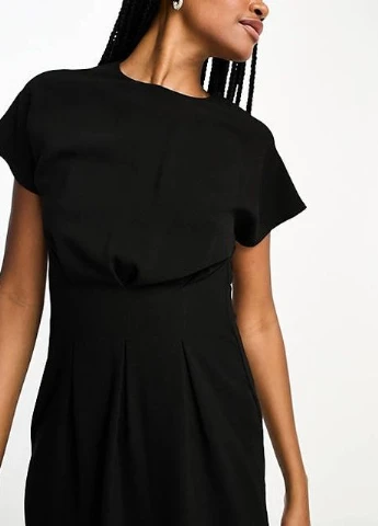 Черное платье Asos