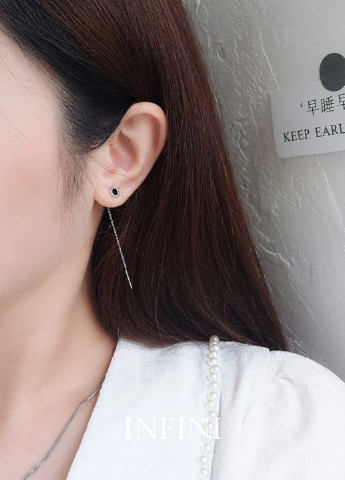 Сережки срібні з чорною емаллю Infini (256615121)