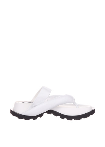 Белые шлепанцы Aidini