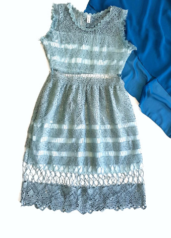 Блакитна сукня блакитна мереживна з прозорими вставками No Brand