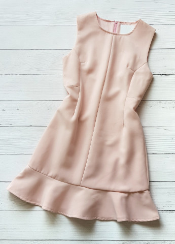 Розовое платье без рукавов демисезонное нежно розовое No Brand