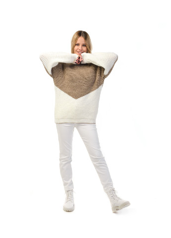 Кавовий жіночий светр з стійкою коміром SVTR