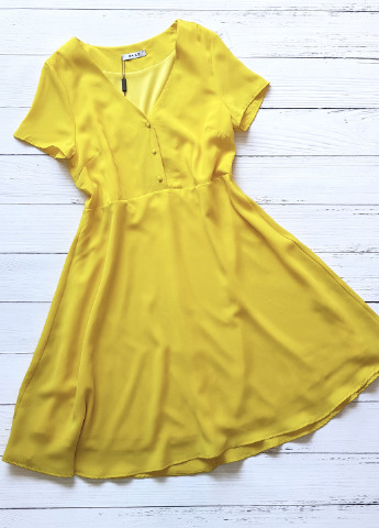 Желтое платье желтое летнее легкое шифон NA-KD