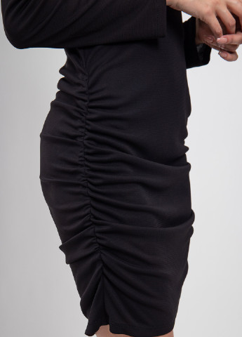 Черное кэжуал черное короткое платье Daniela Fargion однотонное