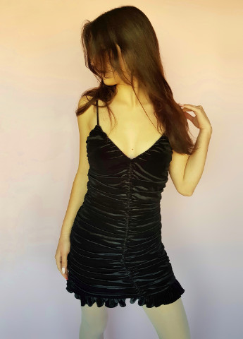 Черное мини платье-сарафан черное велюр Zara