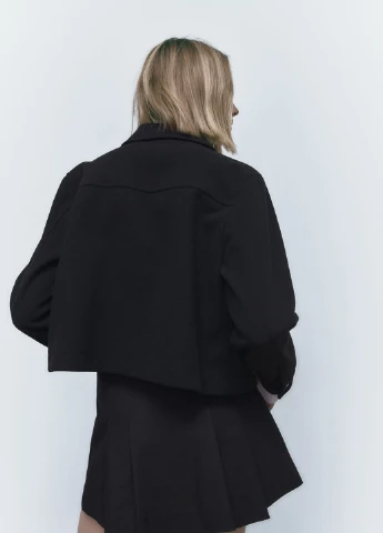 Черный женский жакет Zara однотонный - демисезонный