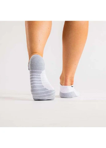 Білі шкарпетки Nike (256963216)