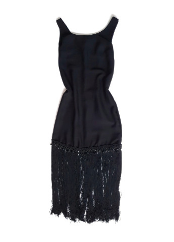 Черное платье черное с бахромой внизу No Brand