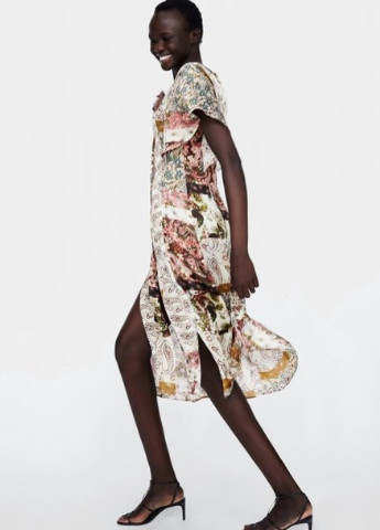 Коричнева сукня літня міді абстрактний принт Zara