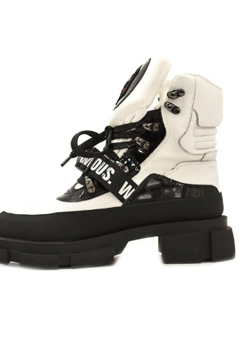 Осенние ботинки Mantyyra