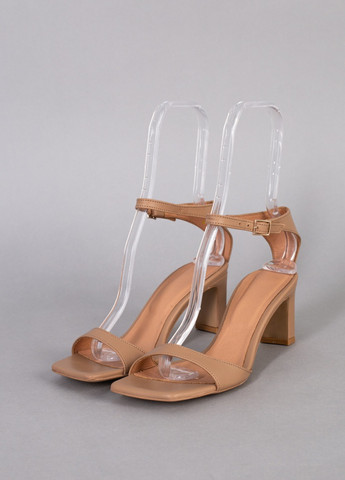 Бежевые босоножки shoesband Brand на липучке