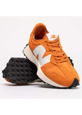 Оранжевые демисезонные кроссовки New Balance