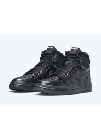 Чорні осінні кросівки Jordan