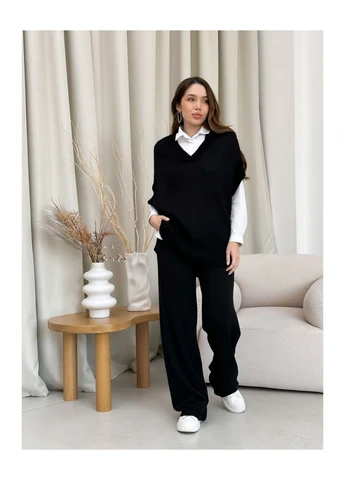 Жилетка в'язана жін. Чорна "Jolie" S-M Art Knit 28260 (257138344)