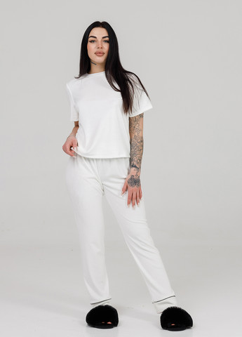 Белая всесезон велюровая пижама (футблка+брюки) белый футболка + брюки SONTSVIT