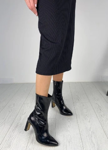 Осенние ботинки shoesband Brand без декора
