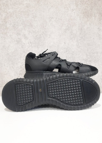 Чорні кросівки H&M