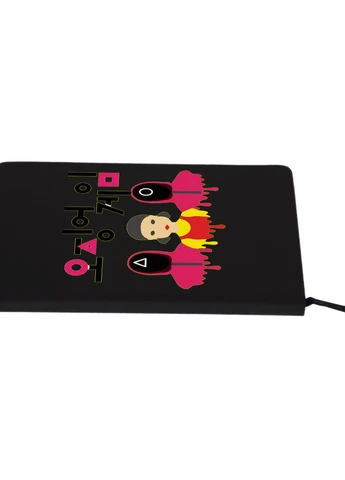 Блокнот А5 Гра в кальмара лялька та солдати (Squid game) Чорний (92228-3504-BK) MobiPrint (257322195)