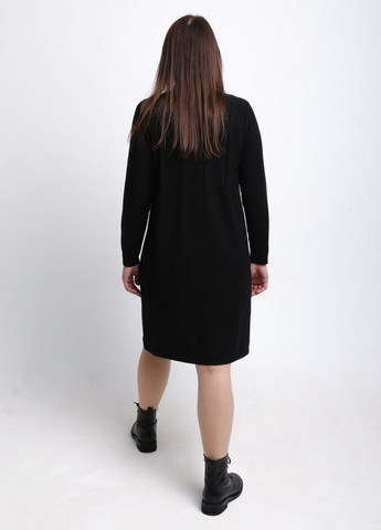 Черное повседневный платье женское черное воротник стойка с косами JEANSclub однотонное