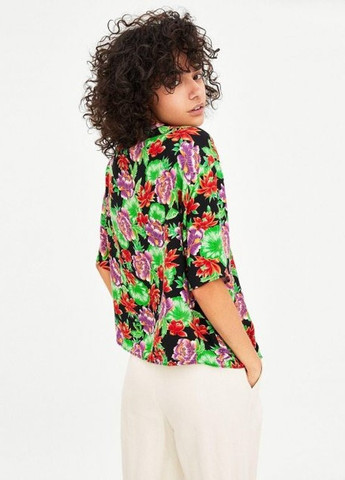 Чёрная блуза черная в цветы оверсайз Zara