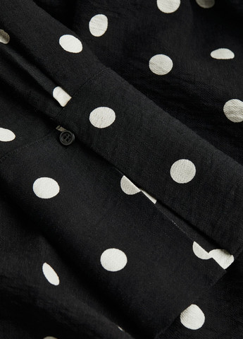 Черное кэжуал платье H&M в горошек