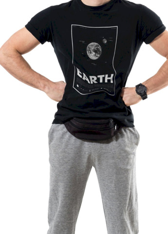 Черная футболка мужская черная "earth" Trace of Space